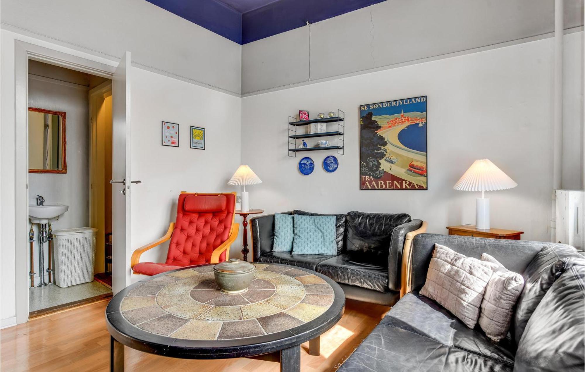 2 Bedroom Stunning Apartment In Aabenraa Bagian luar foto